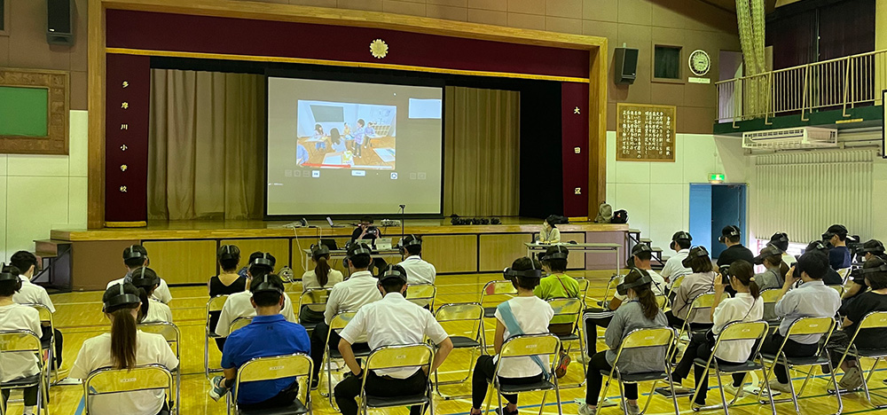 大田区立多摩川小学校での体験会の様子